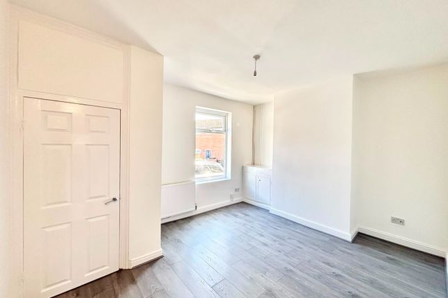 5, Carlisle Street, Salford photo 2