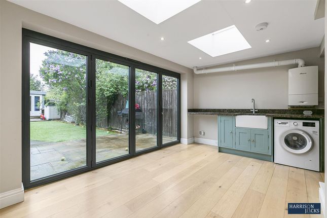 117 Speer Road, Thames Ditton photo 2