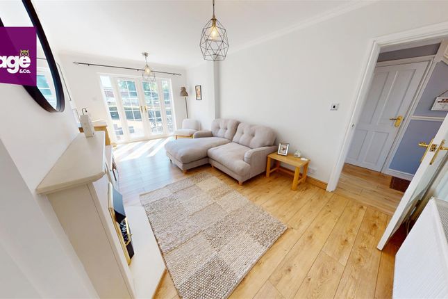 44, Ty Mynydd, Cwmbran photo 3