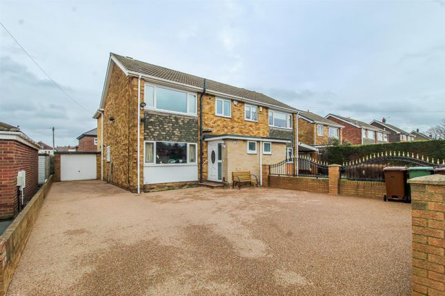 Semi-detached house for sale in Kingsway Close, Ossett