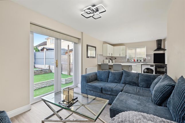 1, Cinderhill Grove, Nottingham photo 3