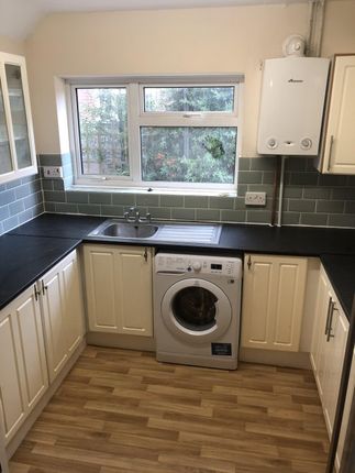 39, Baldreys, Farnham photo 4