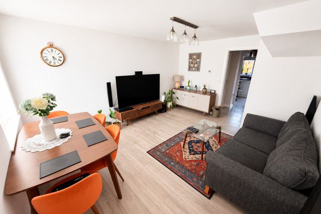 28, Willowherb Road, Bristol photo 3