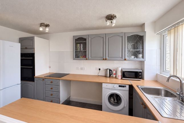 30 Conifer Close, Liverpool photo 2