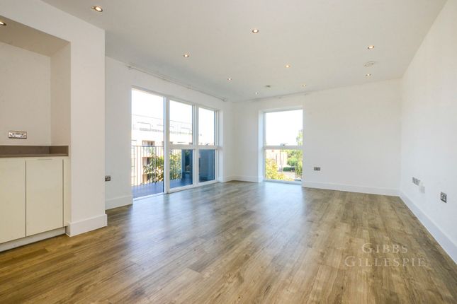 16, Grove Court, Harrow photo 4