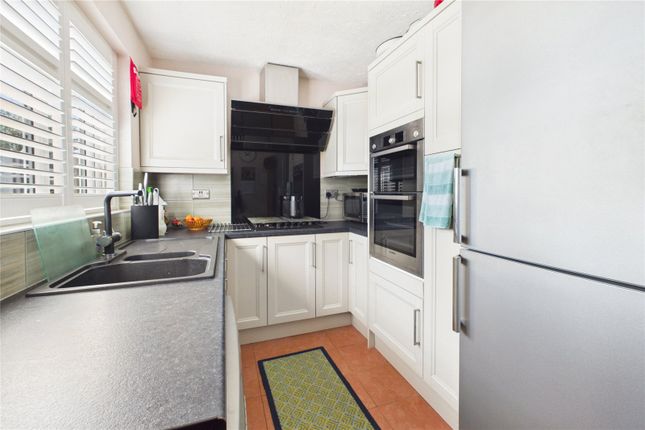 58, Derwent Drive, Wiltshire photo 5