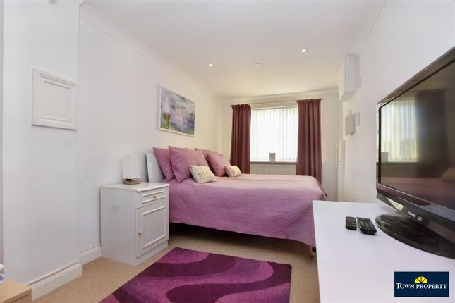 Town house for sale in Hobart Quay, Eastbourne