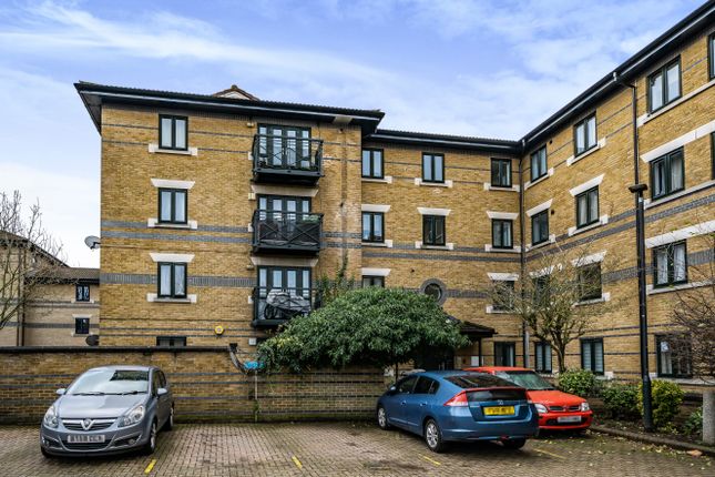 Thumbnail Flat to rent in Birkdale Close, London