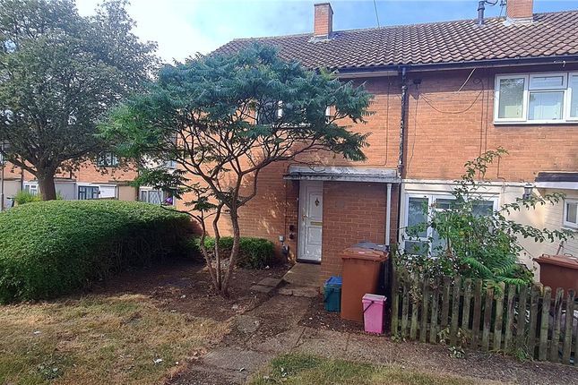 48, Crossgates, Hertfordshire photo 3