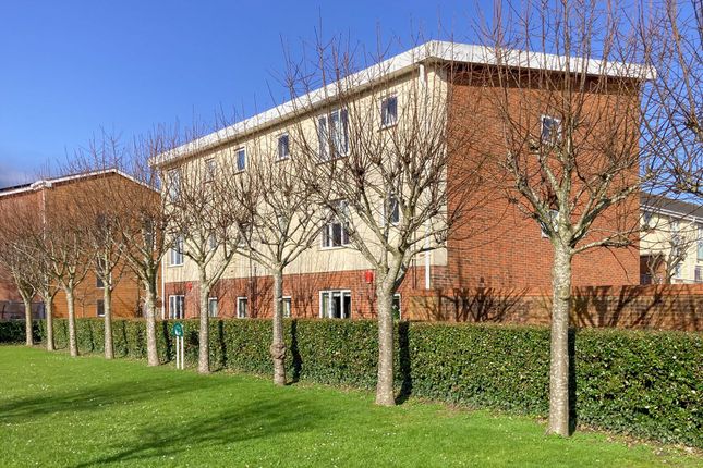 Flat for sale in Scott-Paine Drive, Hythe, Southampton