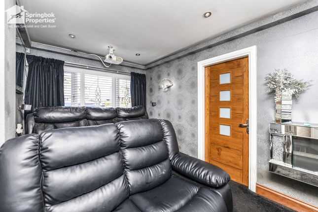 4, Spring Close, Pontefract photo 3