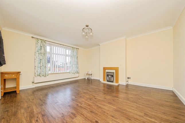 599, Felixstowe Road, Ipswich photo 3