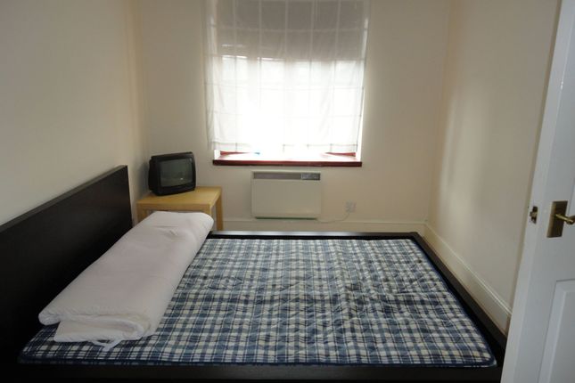 Flat 7, Rosemary Court, Rochester photo 5