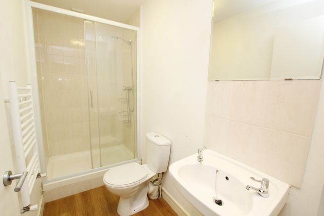 Flat to rent in Margate Road, London
