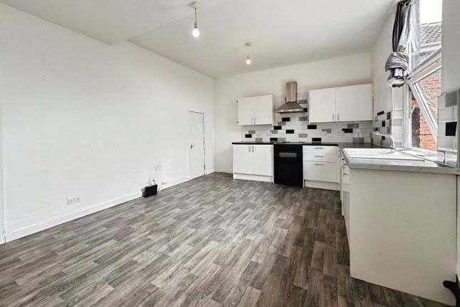 38, Nixon Avenue, Leeds photo 2
