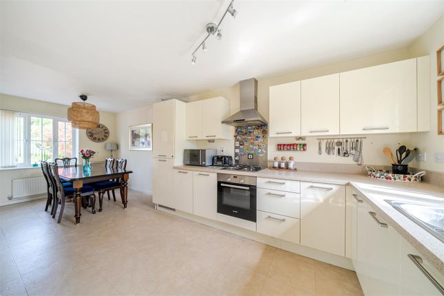 45, Markham Rise, Bedford photo 2