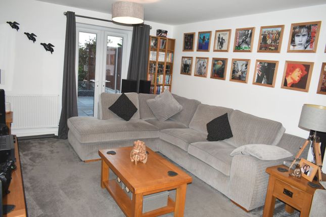 15, Bray Close, Loughborough photo 3