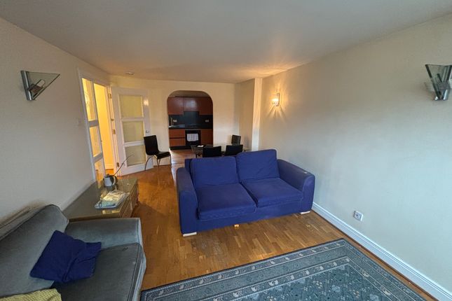 34/4 Cavalry Park Drive, Edinburgh photo 4