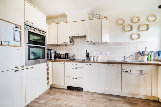 9 Middleway House, Taunton photo 3