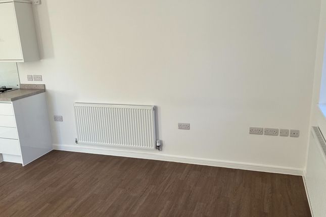 Coronation Way, Wimborne photo 4