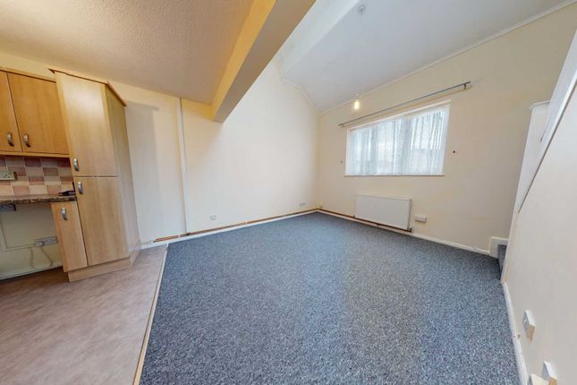Town house to rent in Cayley Way, Kings Tamerton