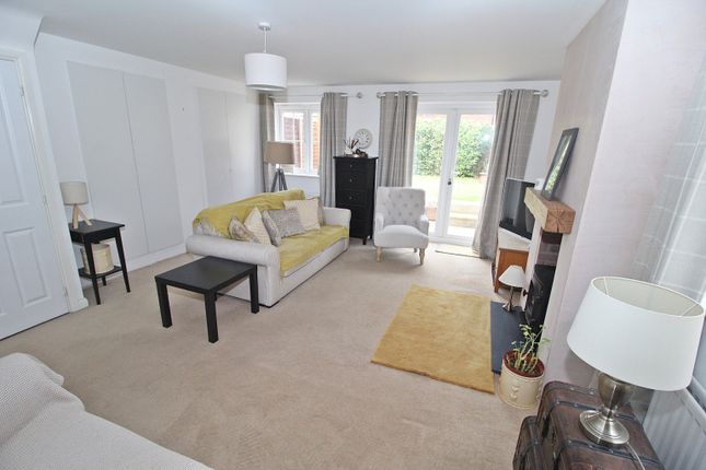 8 Shackleton Gardens, Flitwick, Bedfordshire photo 4