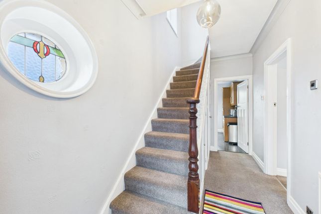17, Ghyll Wood Drive, Bingley photo 2
