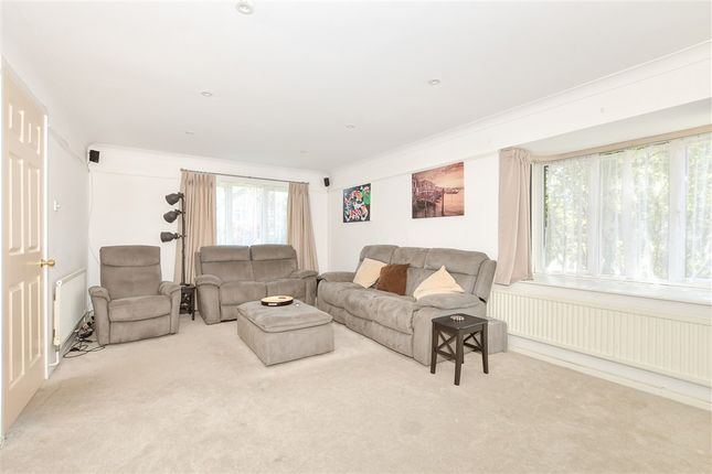 Rockington Way, Crowborough photo 4