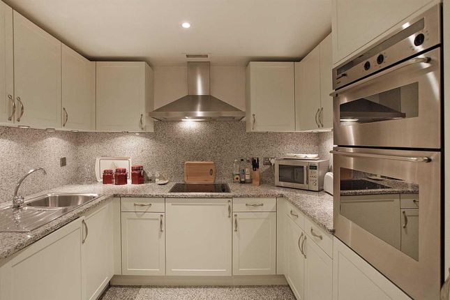 Flat to rent in St Johns Building, 79 Marsham Street, Westminster, London