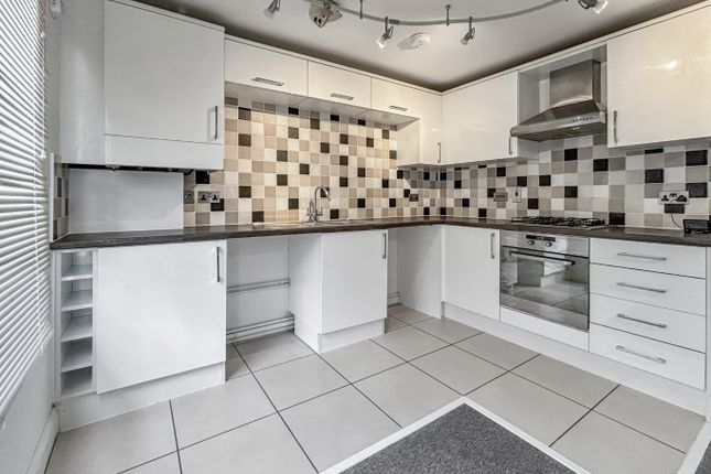 1, Osborne Court, Cambs photo 3