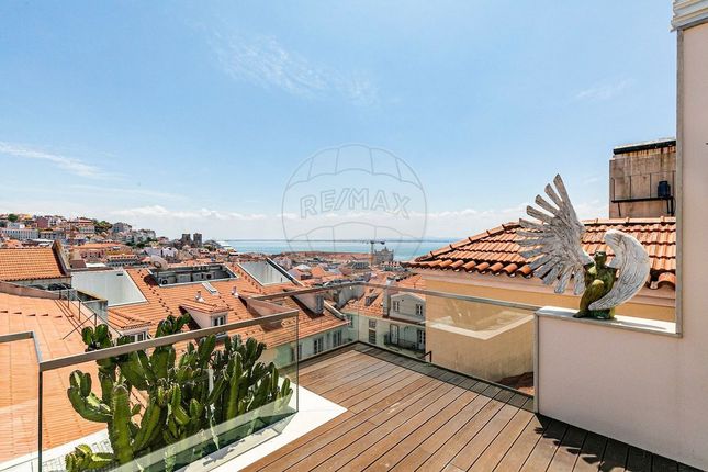 Thumbnail Apartment for sale in Street Name Upon Request, Lisboa, Santa Maria Maior, Pt