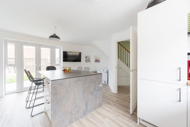 6 Chase Avenue, Bury St. Edmunds photo 4