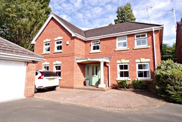 Detached house to rent in Millfield, Neston