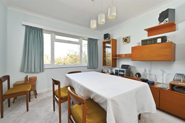 8, Drake House, Birkdale, Bexhill-On-Sea photo 4