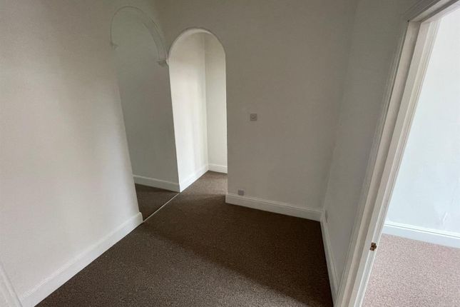 Spacious Landing