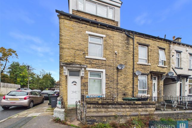 2-bed terraced on Kingswood Street, West Yorkshire, £90,000