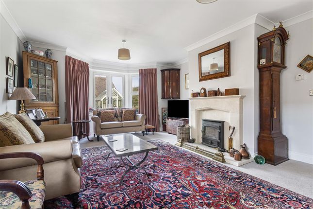 2 Tollesbury Gardens, The Street, Newmarket photo 4