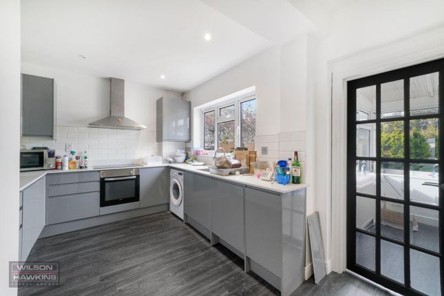 24, Northwood Gardens, Greenford photo 2