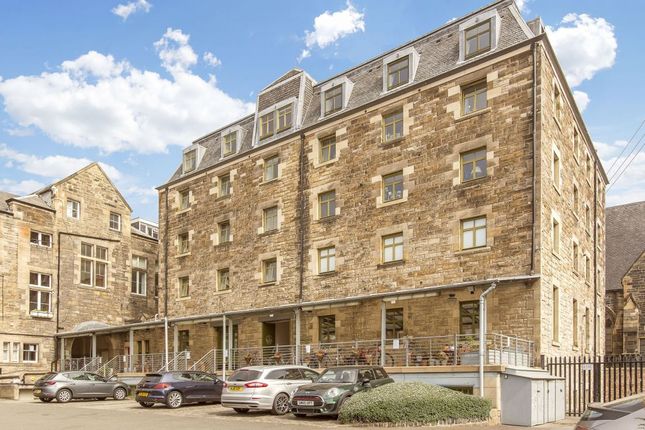 Flat to rent in Johns Place, Edinburgh