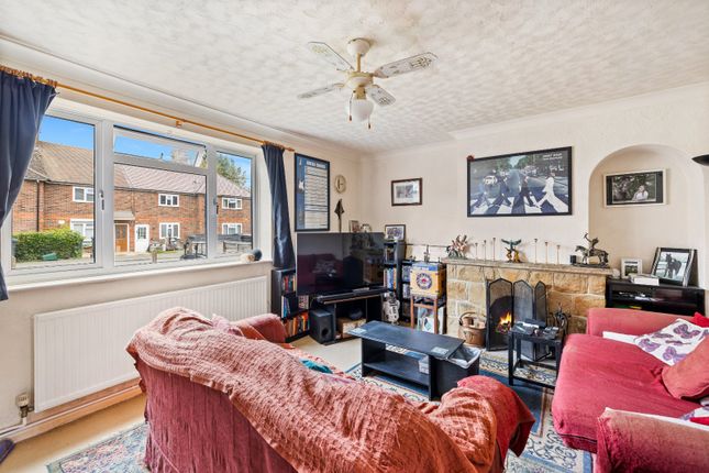 8, Woodland Avenue, West Sussex photo 3
