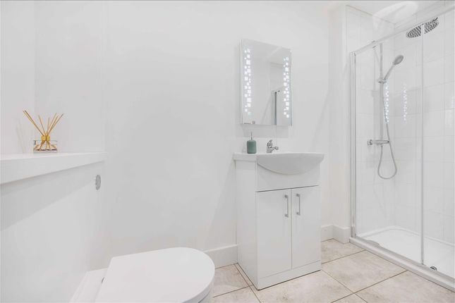 End terrace house for sale in Locarno Road, London