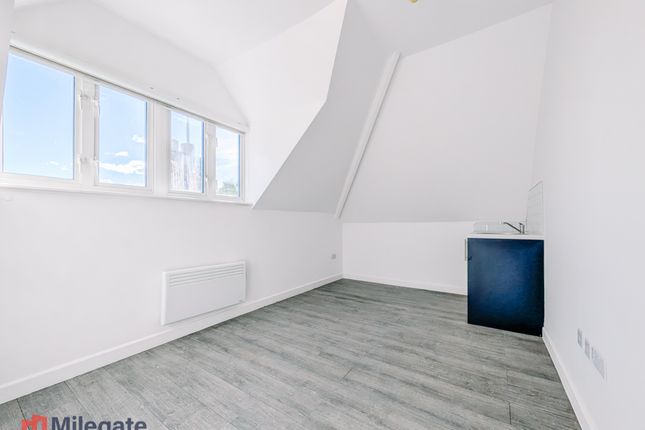 Studio flat on Buckland Road, Maidstone, £750/mo