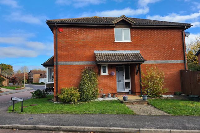 Thumbnail Detached house for sale in Hereford Mead, Fleet