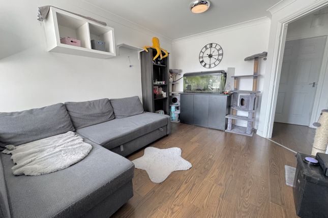 28, Almond Way, Seaham photo 3
