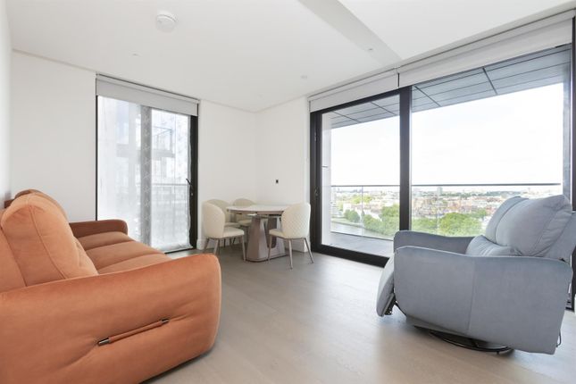 Thumbnail Flat to rent in The Dumont, 27 Albert Embankment, London