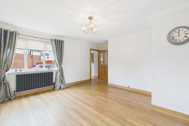 22 Kilmore Grove, Coatbridge photo 4