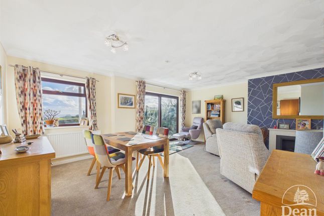 Orchard Rise, Bailey Hill, Lydney photo 3