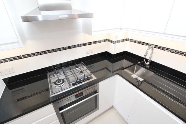 Edwin Court Flat 4 171, Kirkdale, Sydenham photo 3