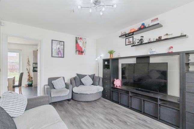 4, Borrowby Close, Leicester photo 2