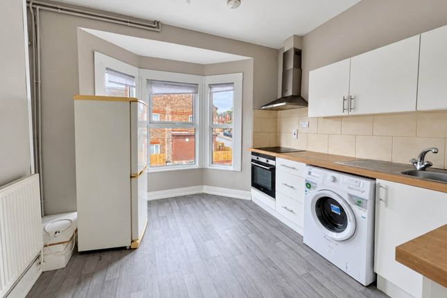 41, Dallow Road, Luton photo 4